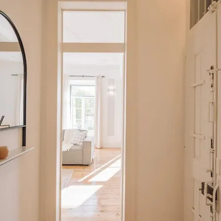 Ferreira - 2 Bedrooms In Campo De Ourique * Lisboa