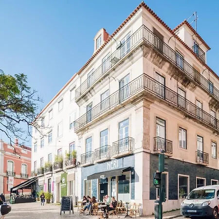 Ferreira - 2 Bedrooms In Campo De Ourique Apartamento Lisboa