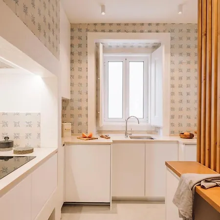 Апартаменты Ferreira - 2 Bedrooms In Campo De Ourique